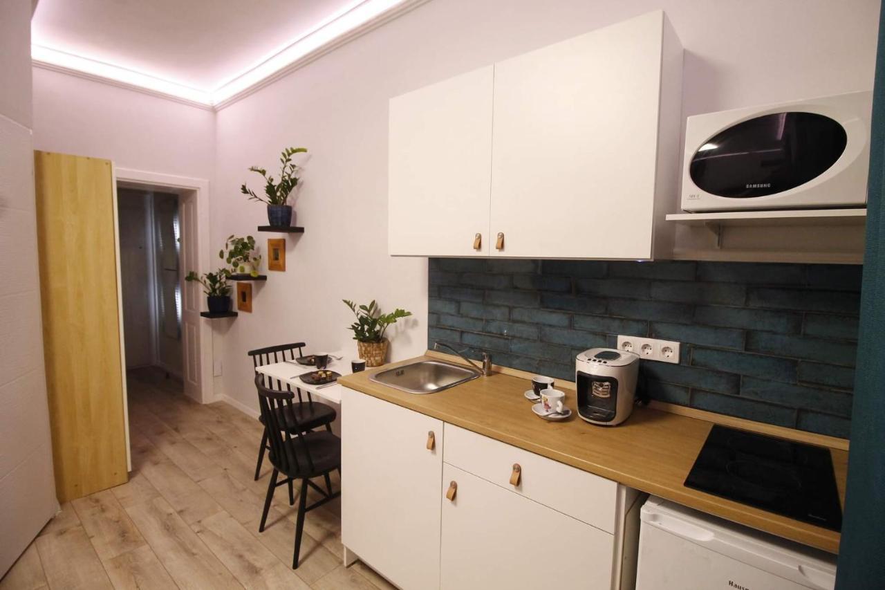 Viktoria Studioapartman Gyor Exterior photo