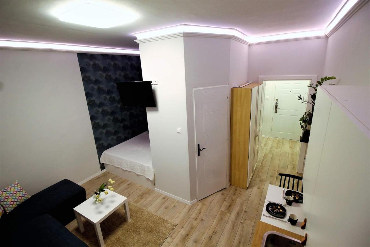 Viktoria Studioapartman Gyor Exterior photo